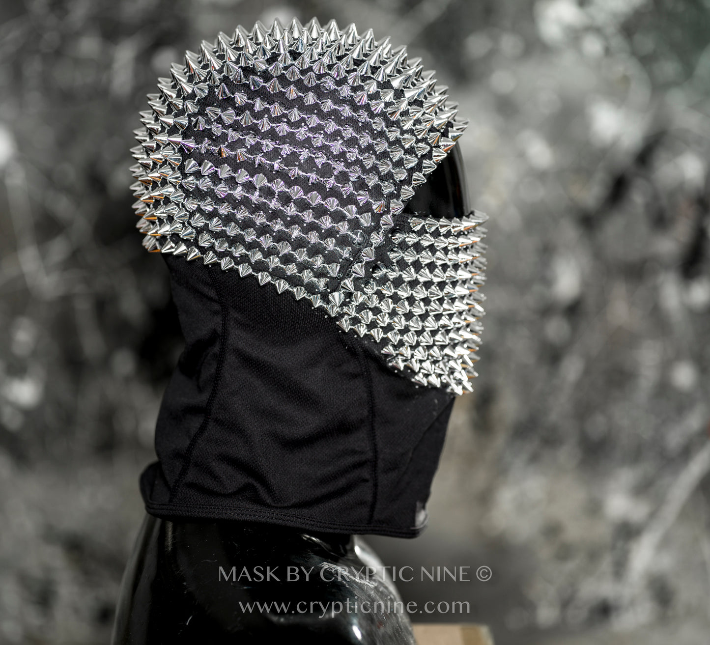 Mad Maxx V.2 Eye Open Silver Spike Mask