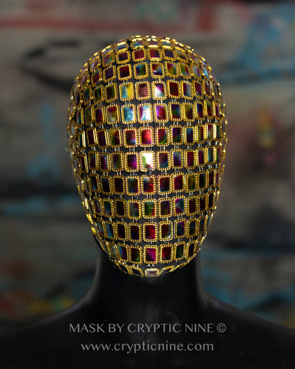 Cosmic Disco V.1 – Mehrfarbige Maske mit Goldbesatz