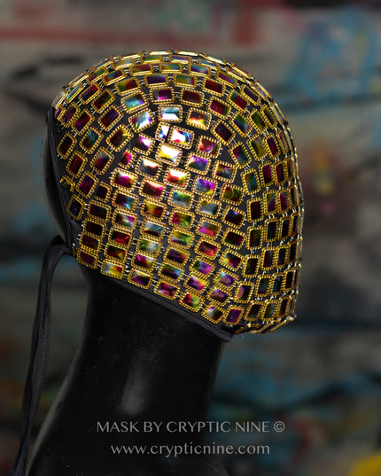Cosmic Disco V.1 – Mehrfarbige Maske mit Goldbesatz