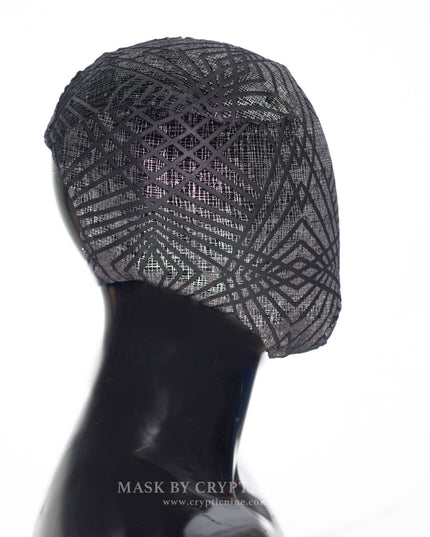 Schwarze Shadow Maze Spitzenmaske, handgefertigtes quadratisches Schmuckmuster aus Metall