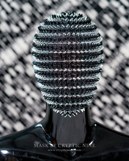 Spiral-Krieger Spike-Maske
