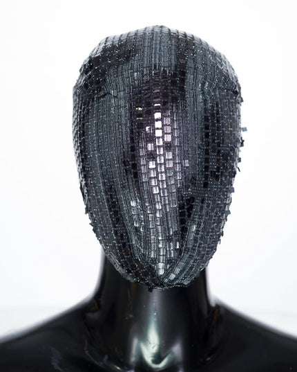 Spitzen-Haute-Couture-Maske, elegantes Muster in Grau und Weiß V.12 